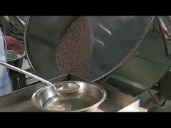 ピーナッツのコーティングと焙煎